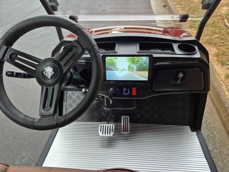 Royal EV Majesty 4 Facing Forward 72volt LSV gallery image 3